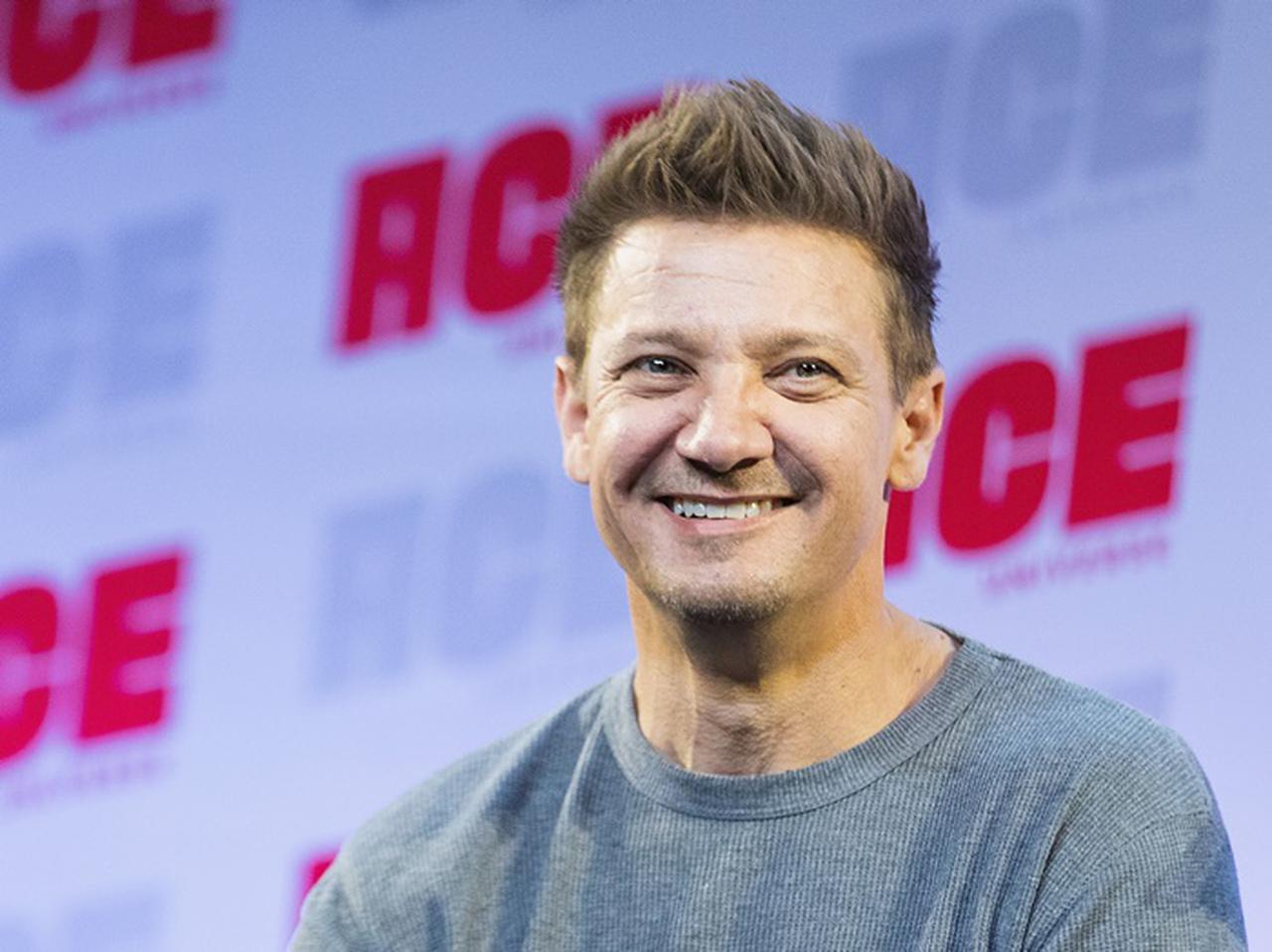 ジェレミー・レナー、「これはさよならではない」と『ホークアイ』の撮影が終了