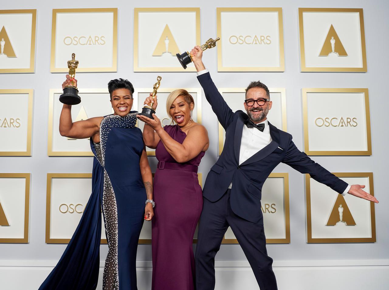 アカデミー賞ヘアメイク賞に初の黒人女性、ハリウッドには“髪の毛”問題がある