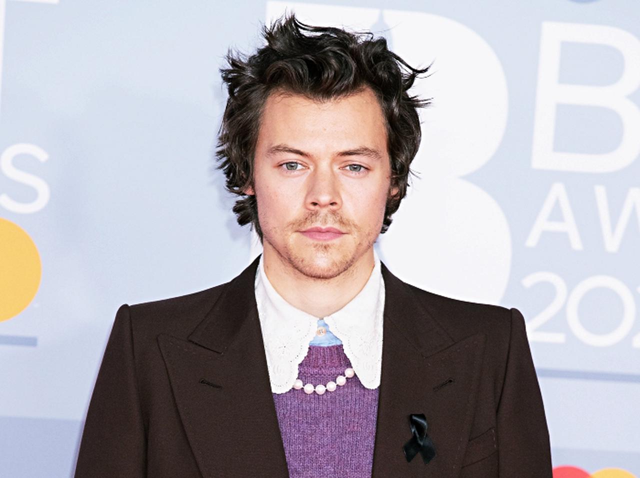 ハリー・スタイルズ、『リトル・マーメイド』アリエルに扮した姿が発掘され大盛況