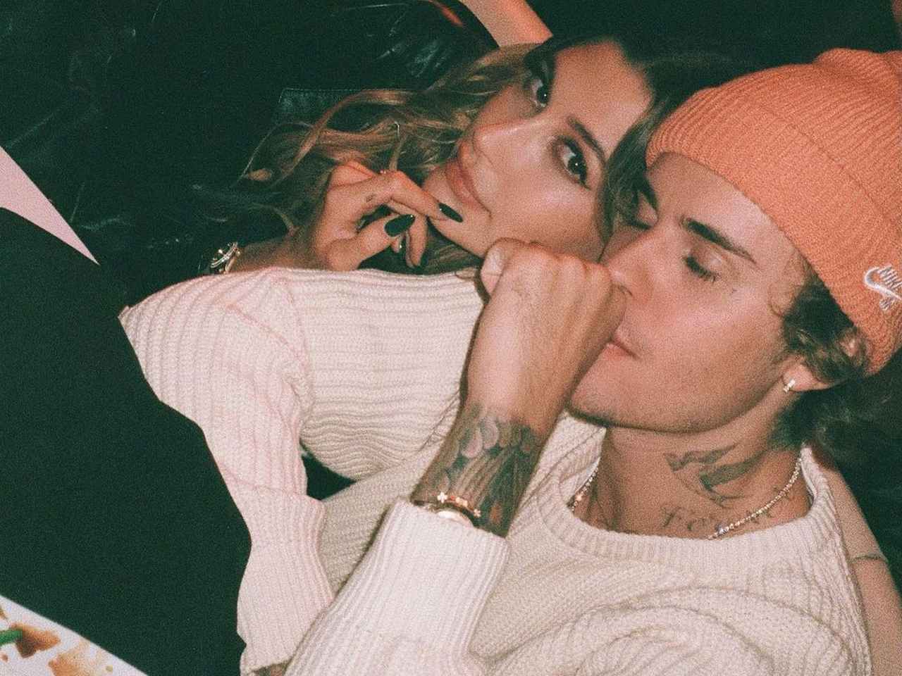 ジャスティン・ビーバーの新曲「Peaches」着想のメイクがSNSで話題に!仕掛け人は妻ヘイリー