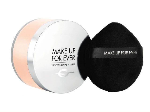 メイクアップフォーエバー、エアリーな軽さで崩れ知らずのセッティングパウダー新発売