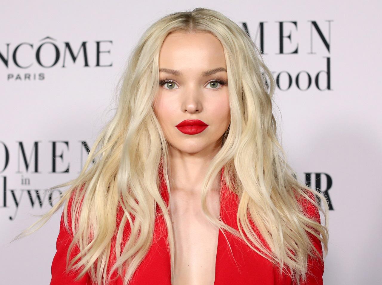 ダヴ・キャメロンが持ち歩くコスメは？必ずバッグに入れる2つのアイテム【独占】