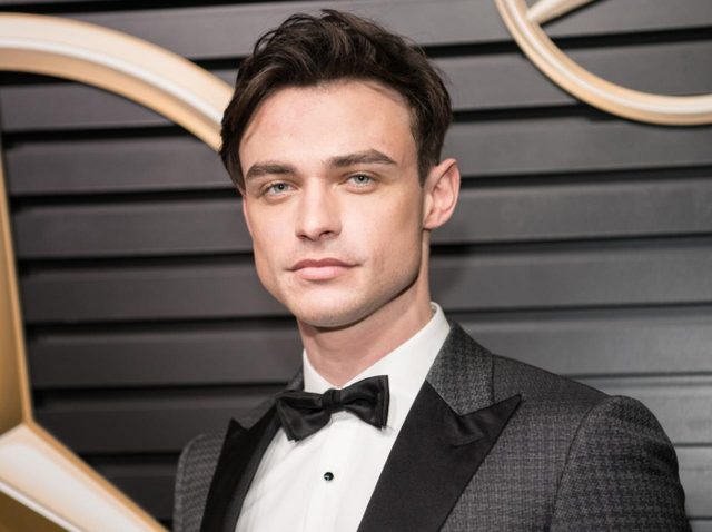 トーマス・ドハーティ、ゲイバーなどでのアルバイト時代を振り返る