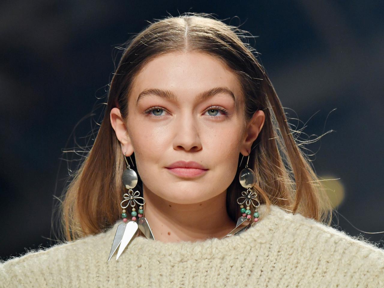 唇を瞬時にボリュームUP！ジジ・ハディッドも実践するリップテク