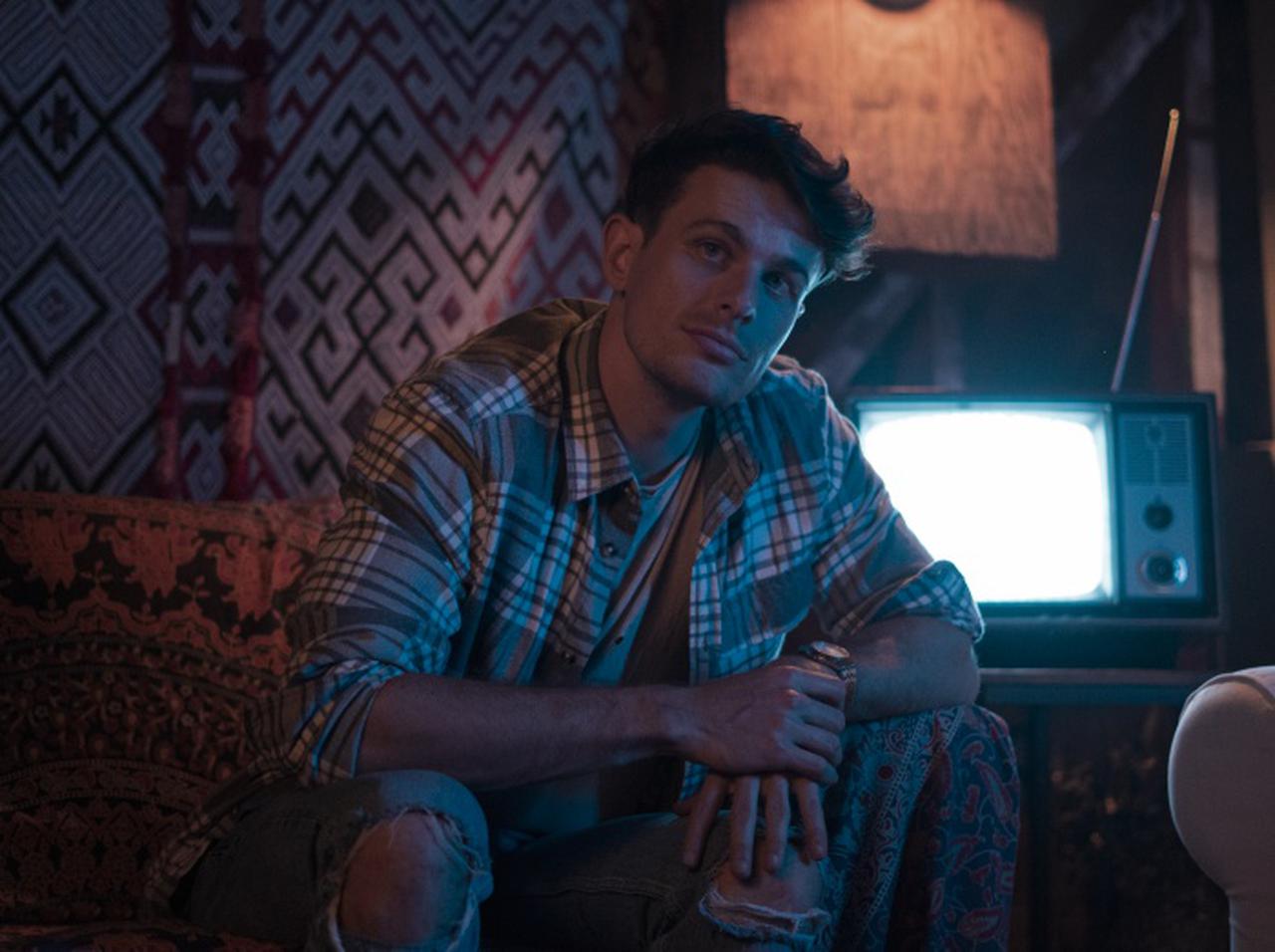 オリヴィア・ロドリゴらへ楽曲提供のジョシュ・カンビー、新曲で11組のアーティストにトリビュート