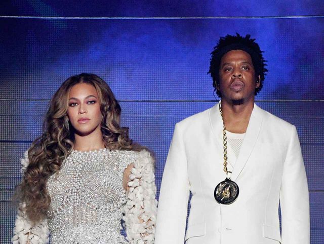 ビヨンセ＆ジェイ・Zのジョイントツアーの記録を3年ぶりに更新したのは誰？