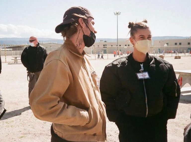 ヘイリー・ビーバー、予想外の場所でジャスティンと「忘れられない体験」をする