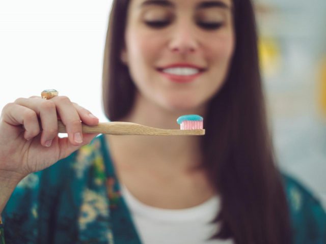 実はメリットも多い！竹製“バンブーブラシ”で地球も歯もキレイに