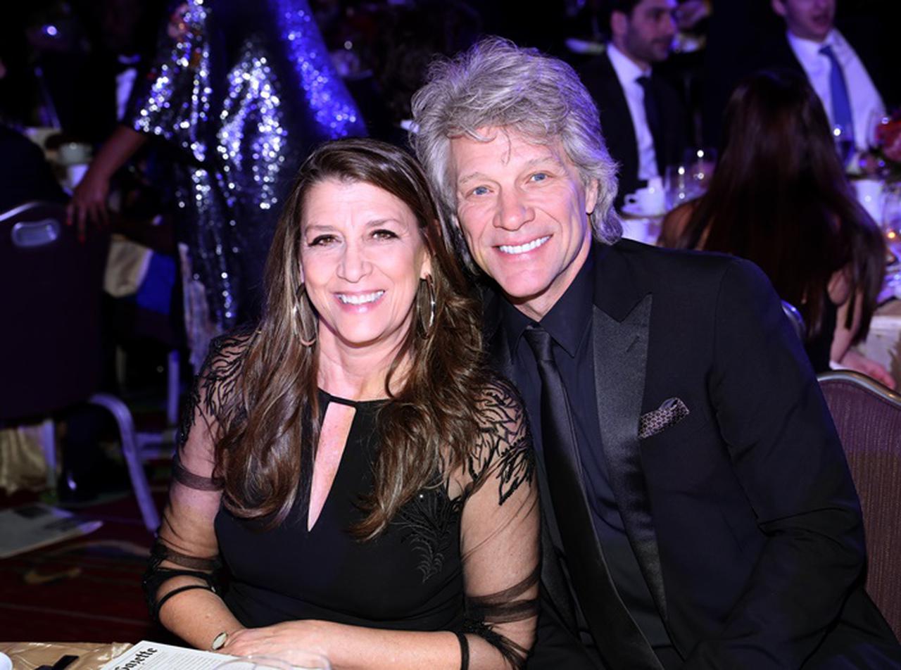 ジョン・ボン・ジョヴィ、高校時代に1つだけ正しかったことは妻と恋に落ちたこと