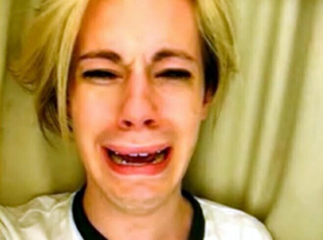 「ブリトニーを放っておいて！」あのバズり動画がNFTとして480万円で落札、収益は移行手術代に