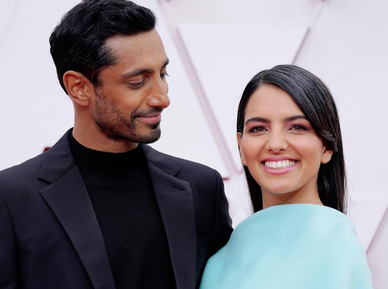 リズ・アーメッド、レッドカーペットで妻に「してあげたこと」にキュン!【アカデミー賞】