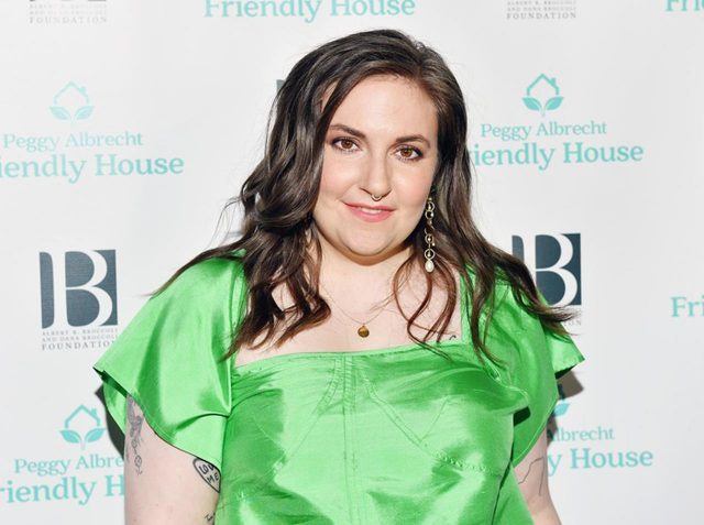 レナ・ダナム、プラスサイズの女性へ捧げるコラボコレクションを発表