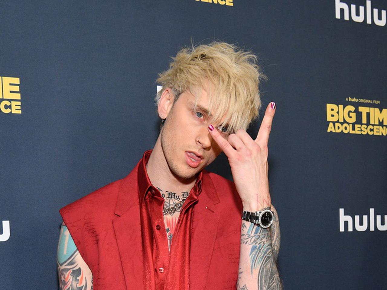 マシン・ガン・ケリー、マニキュアをプロデュース!メンズネイルの勢いが止まらない