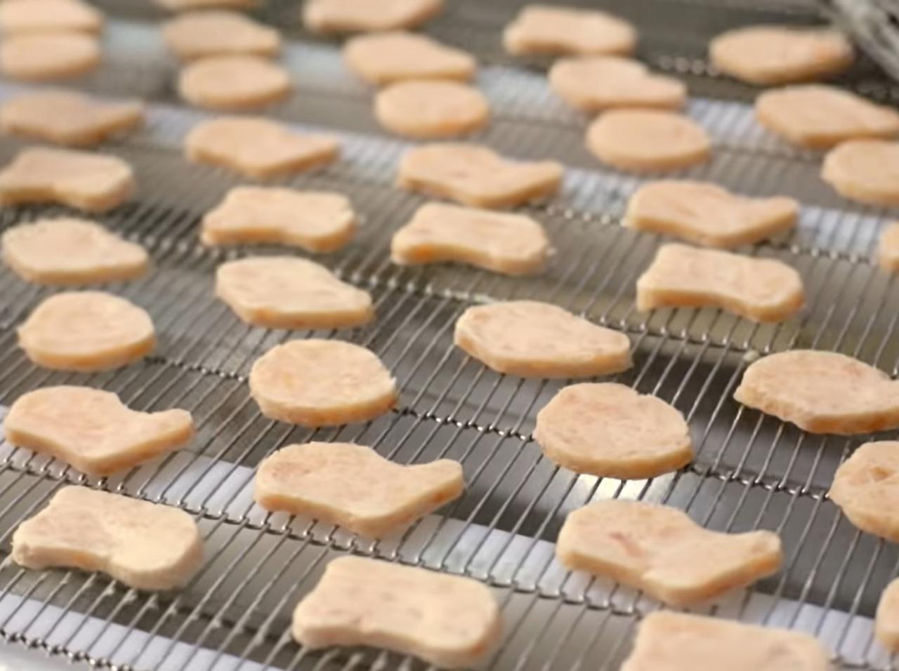 マクドナルドのチキンナゲットの形は4種類！「鈴」「ボール」…あなたは見分けられる!?