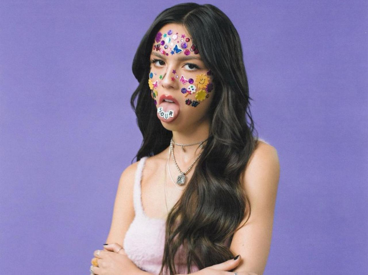 オリヴィア・ロドリゴ、日本に向けたヒントも出していたデビュー作の詳細を発表