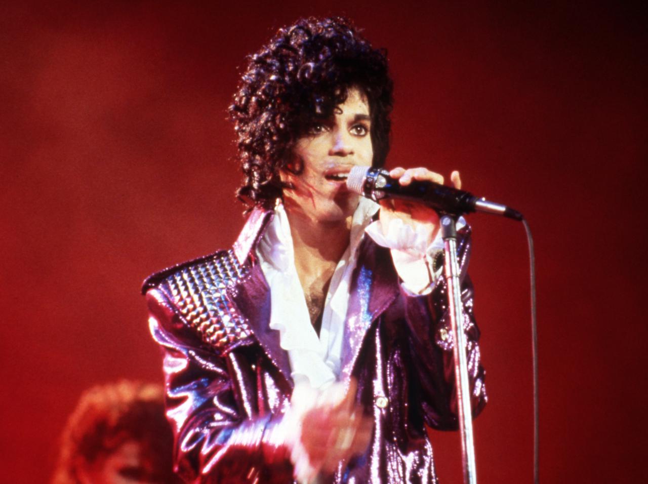 故プリンスとコスメブランドがコラボ！豪華な限定コレクションが発売決定