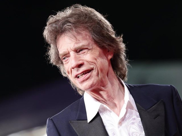 ミック・ジャガー、4歳の息子がイベントに参加！若かりし頃のミックの面影アリ!?