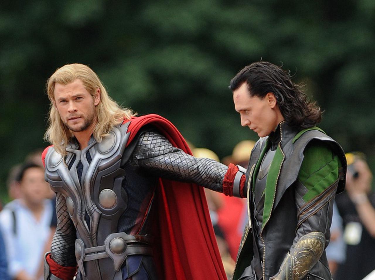 『マイティ・ソー』公開前のソー&ロキ役の秘蔵写真が公開!2人がベビーフェイスすぎる!
