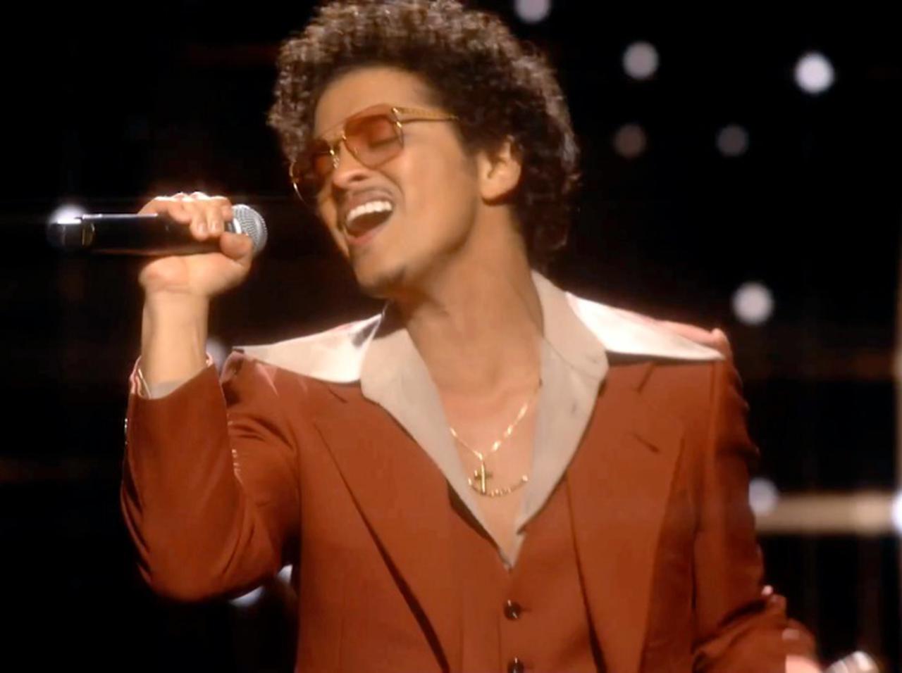 どの曲か分かる？ブルーノ・マーズ、5曲がダイアモンド認定された史上初のアーティストに