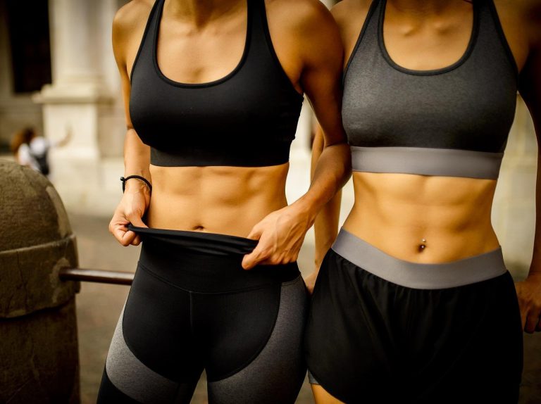 お腹痩せしたい人必見!キツいけど効果テキメンな腹筋エクササイズ