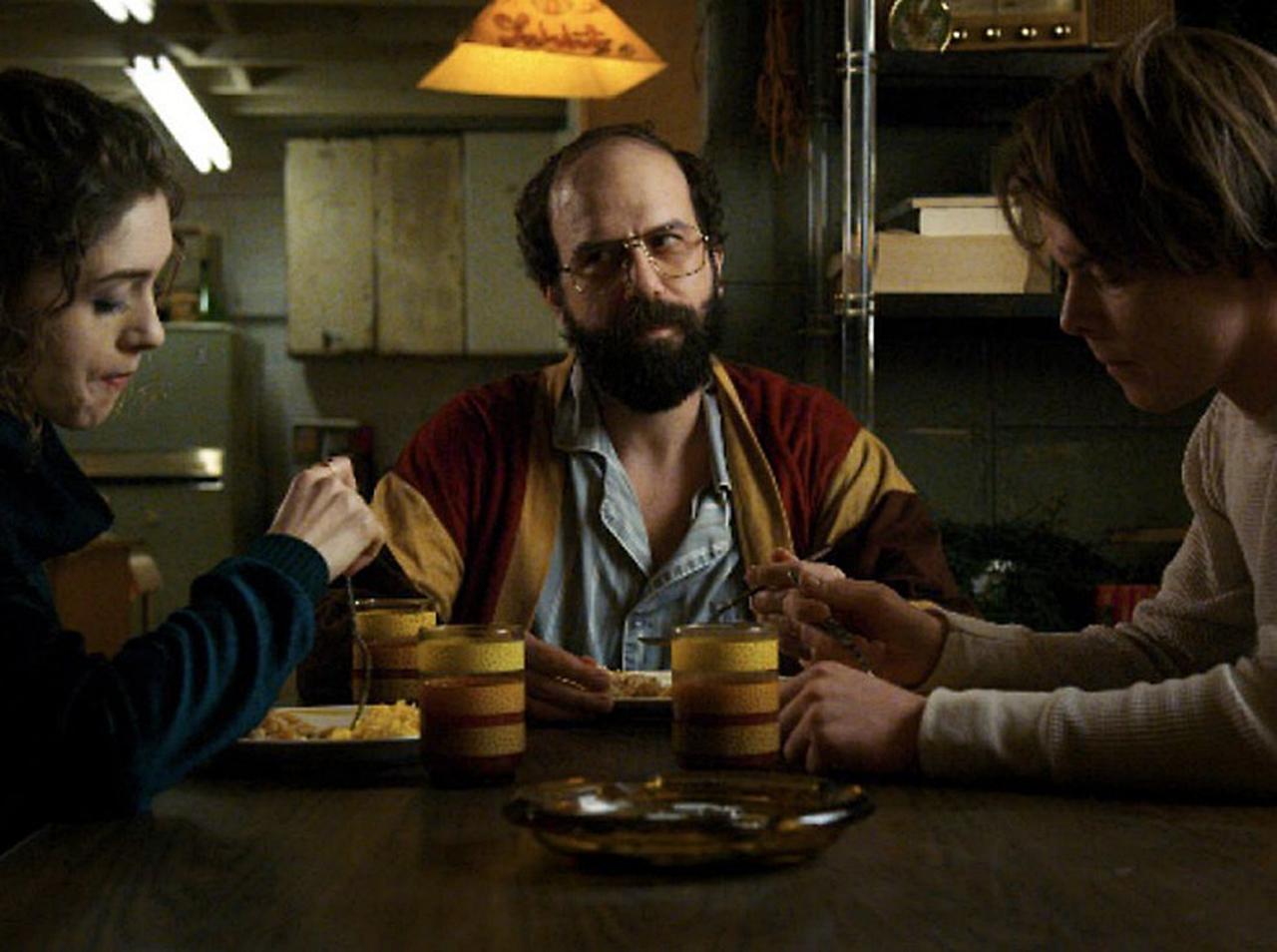 『ストレンジャー・シングス』シーズン2でジョナサン＆ナンシーに起きた「あのシーン」はアドリブだった