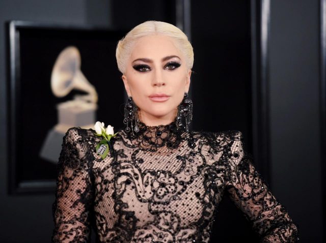 レディー・ガガ、レイプ加害者の子供を妊娠した過去を告白