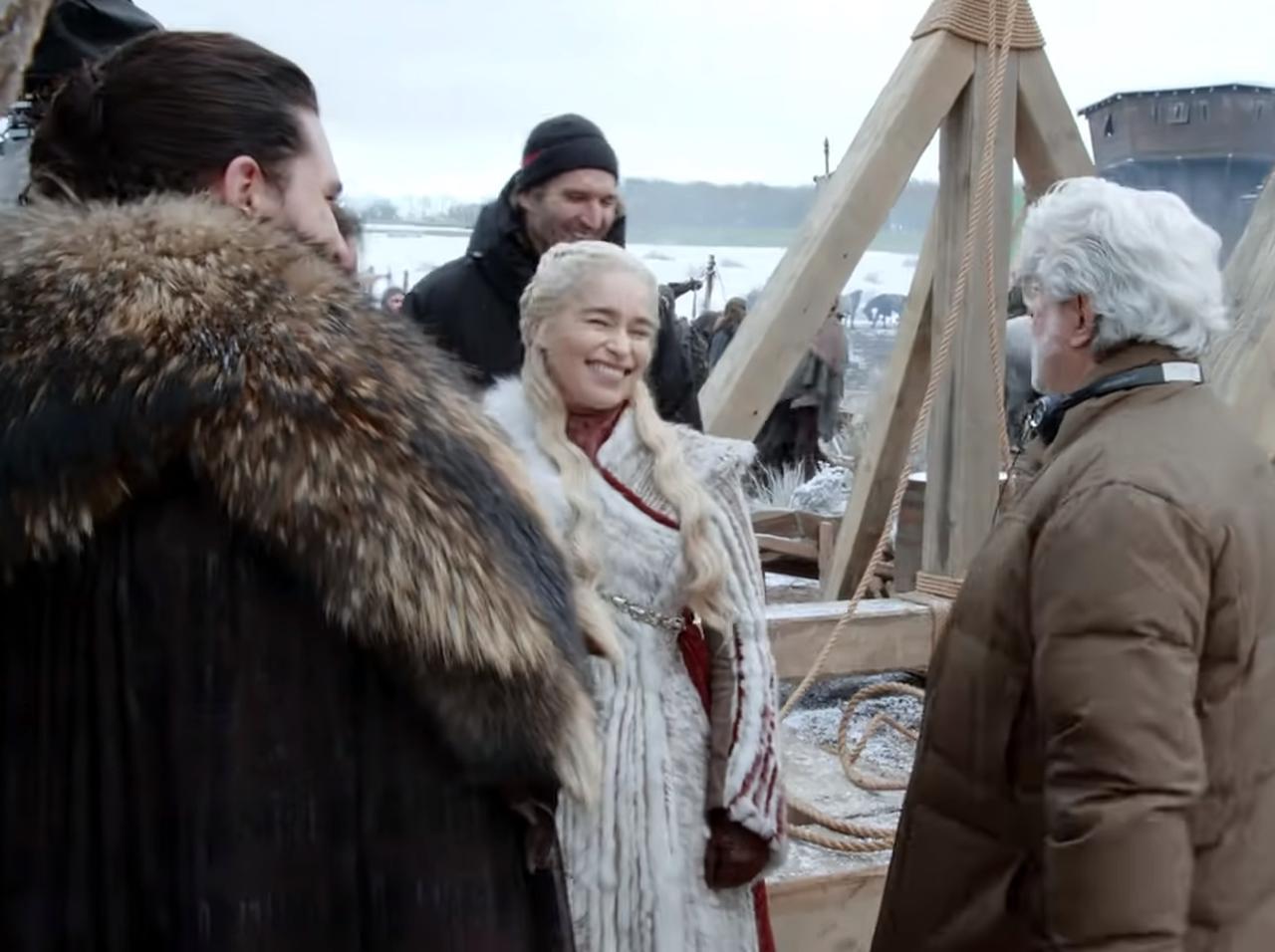 『ゲーム・オブ・スローンズ』最終章の撮影、あの“伝説の人”が極秘訪問した時の写真にほっこり