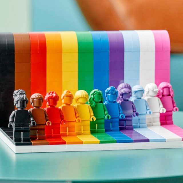 LEGOからレインボーのレゴセットが初登場、「物事は時間とともに良くなる」ポジティブなメッセージ