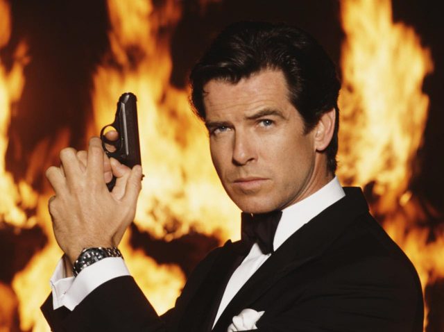 『007』5代目ジェームズ・ボンドの息子が父親に似すぎて、「もはやボンド」