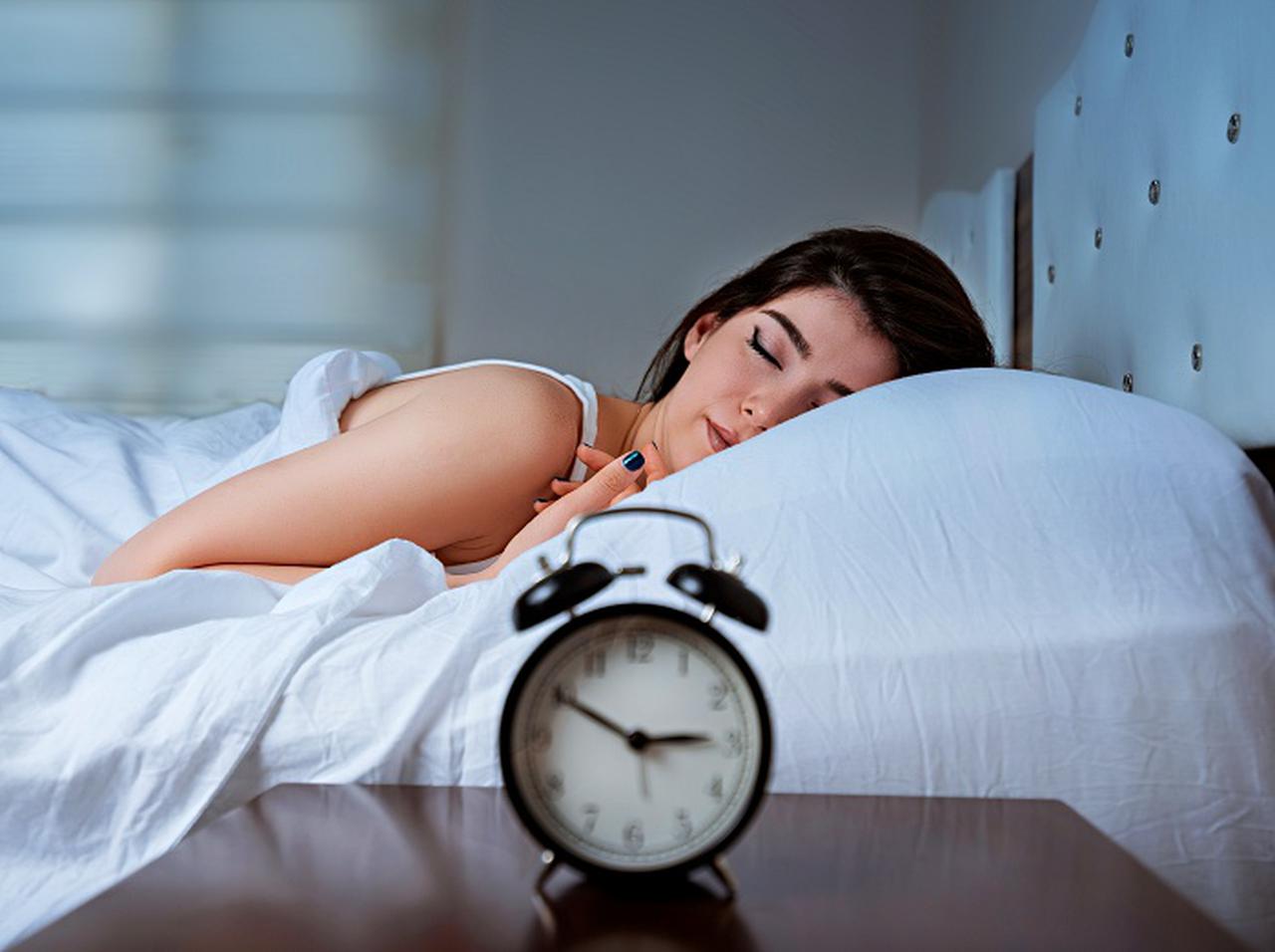 昼寝するだけで17万円稼げるバイトが登場!世界中誰でも参加可能