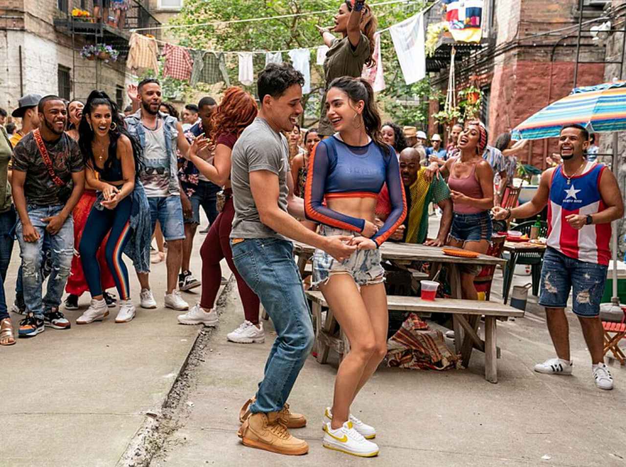 【ネタバレなしレビュー】傑作ミュージカルの映画化『イン・ザ・ハイツ』がオススメの理由!