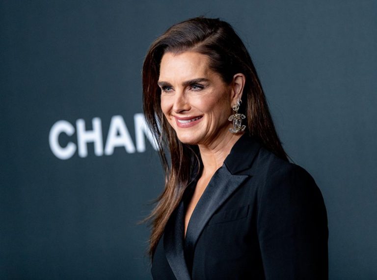 ブルック・シールズ娘、ゴールデン・グローブ賞で母が着用したドレスをプロムで着用