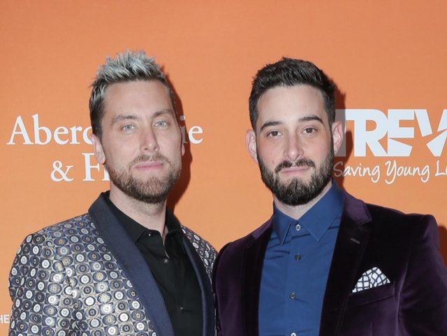 ランス・バス、夫との間に代理母を通して双子を授かる