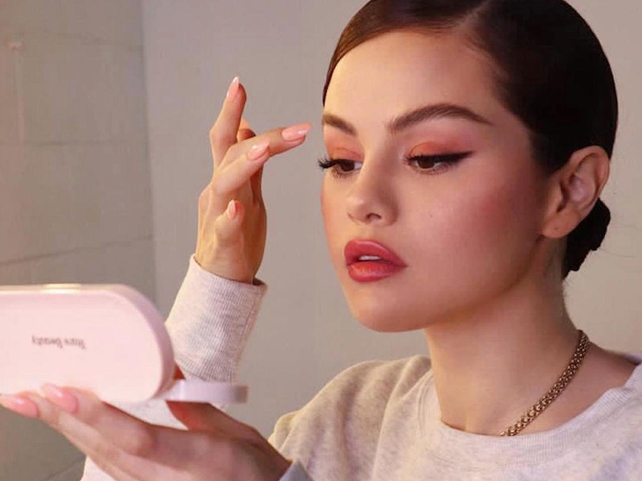 今年のアイメイクは“ぼかし”がカギ!セレーナ・ゴメスのメイク担当が教える最旬メイク