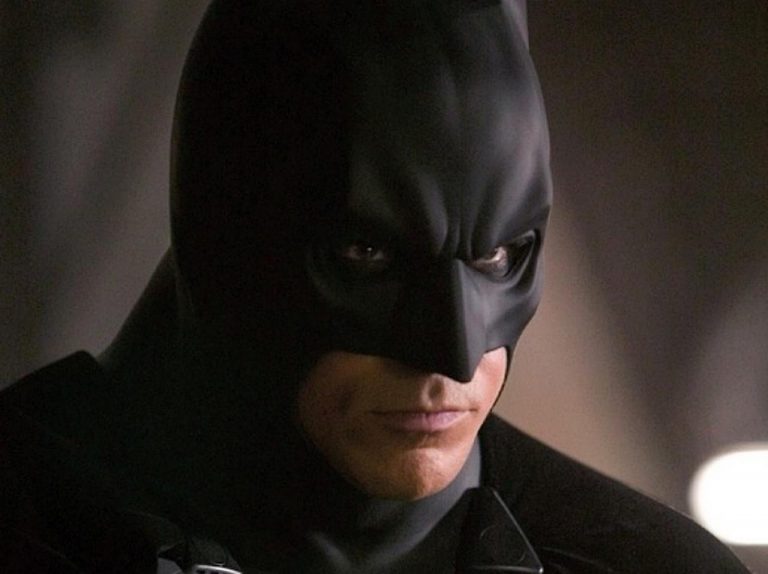 バットマンの頭の“耳”は超大事!その重要性がわかる写真がコチラ
