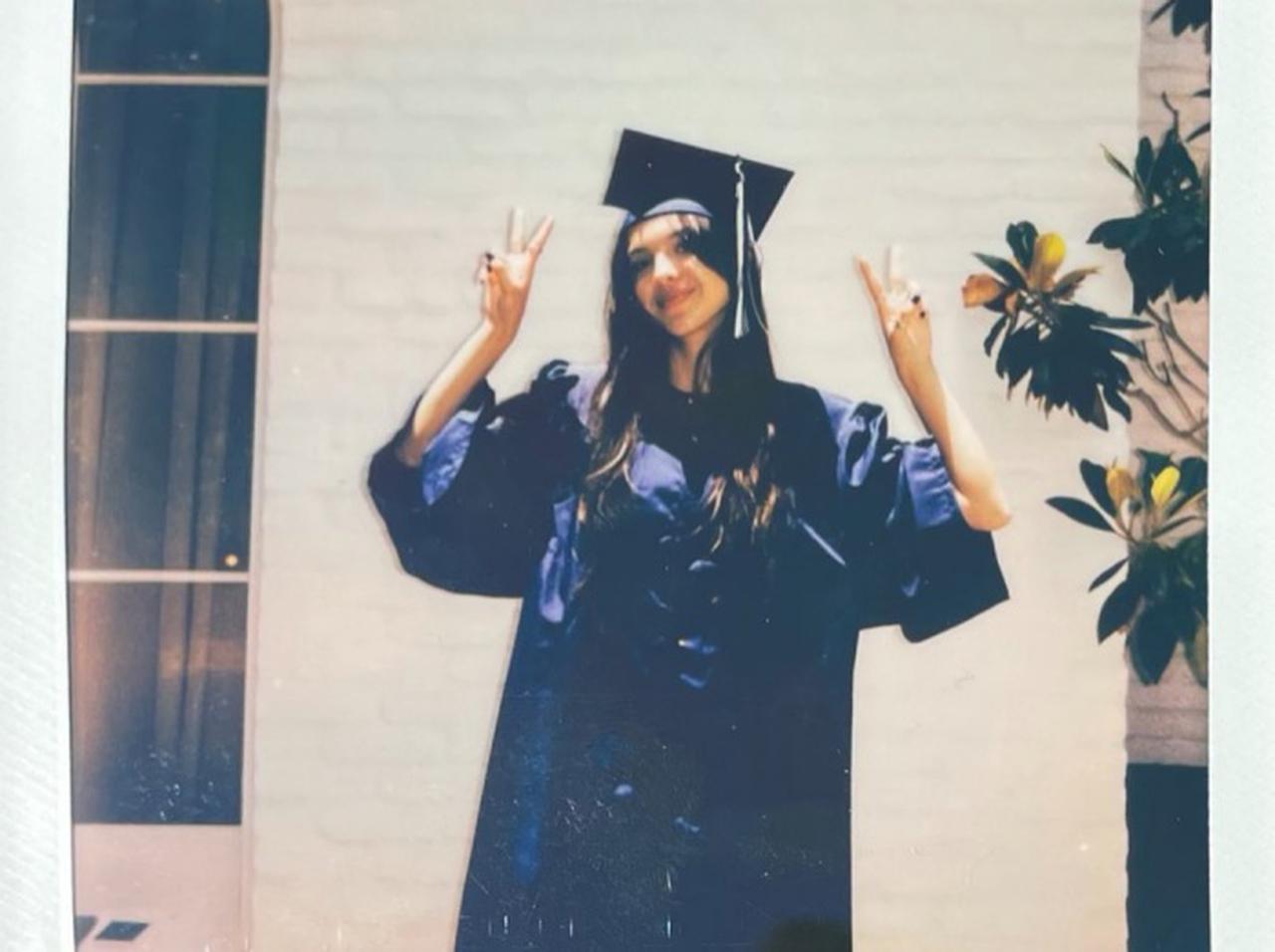 高校を卒業したオリヴィア・ロドリゴ、サプライズでファンを「プロム」に招待