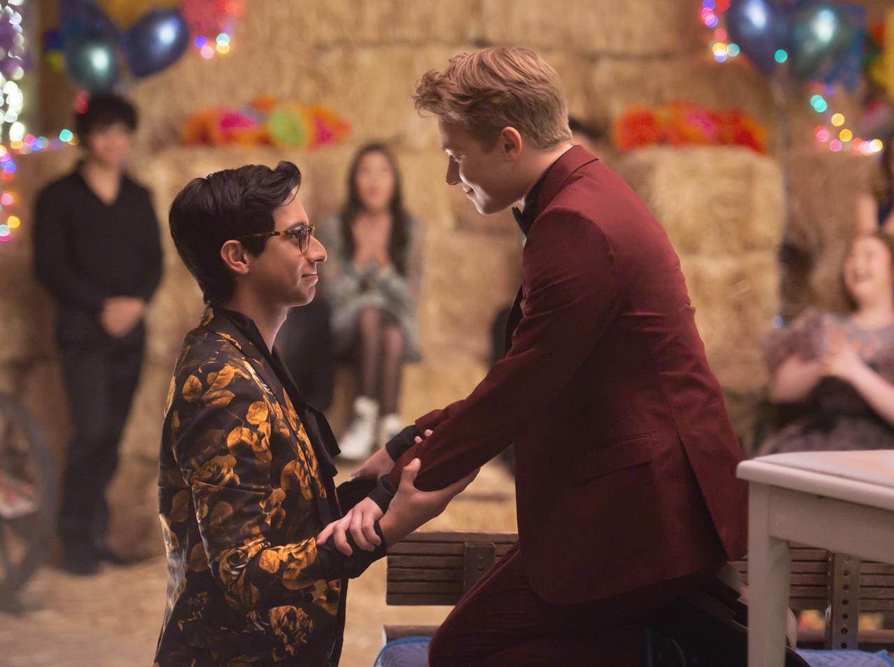 【独占】『HSMTMTS』キャストたちからプライド月間に寄せたコメントが到着