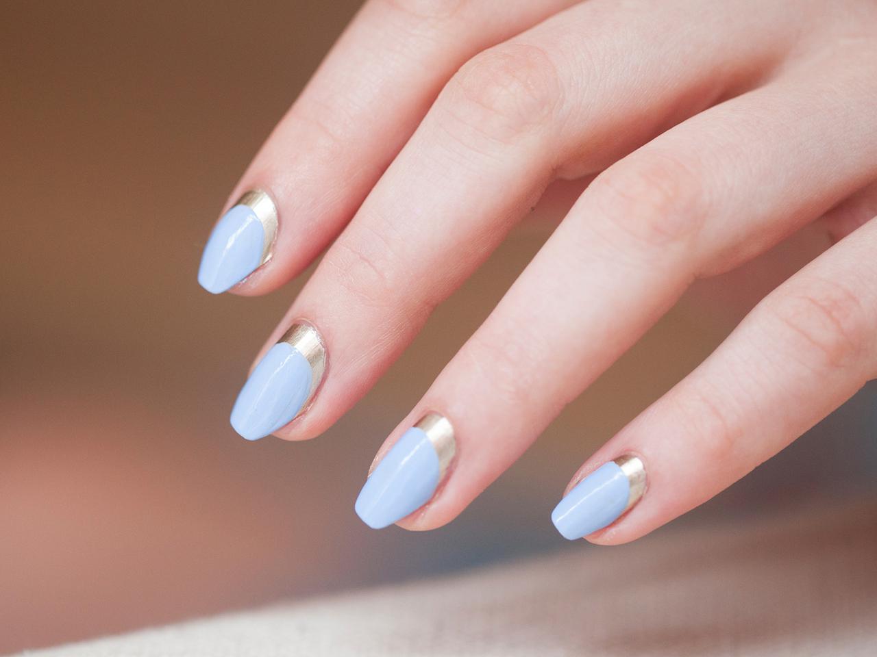 マンネリ脱出！簡単おしゃれな「リバースフレンチネイル」の作り方