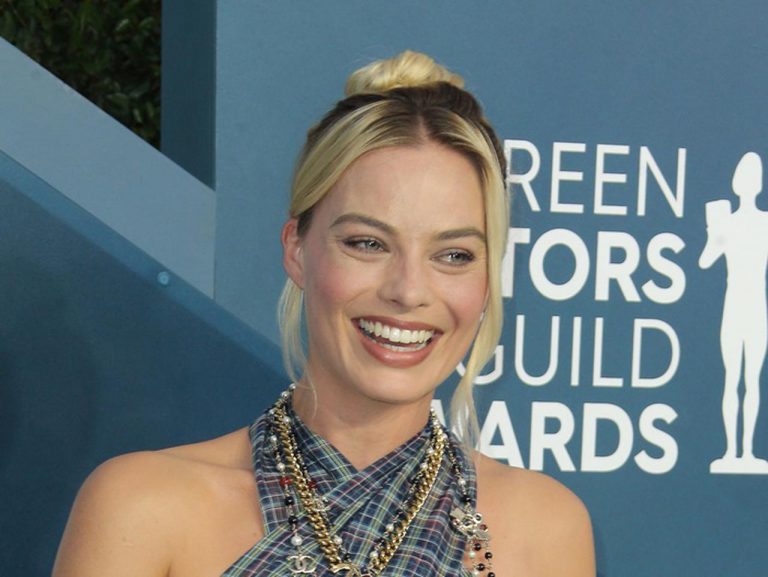 マーゴット・ロビー、インスタを含むSNSからしばらくの間離れることを発表