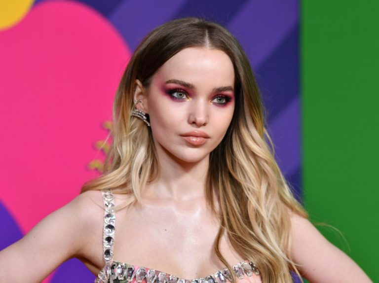 「生まれ変わったら、絶対に見つけるよ」ダヴ・キャメロン、父の日に今は亡き父親にメッセージ