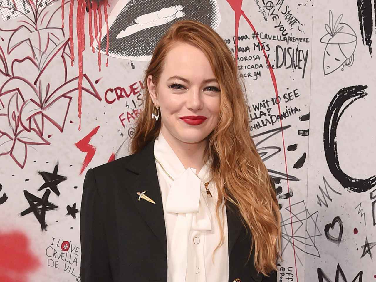 『クルエラ』エマ・ストーンが使用したコスメはどこの?日本でも買える話題のアイテム