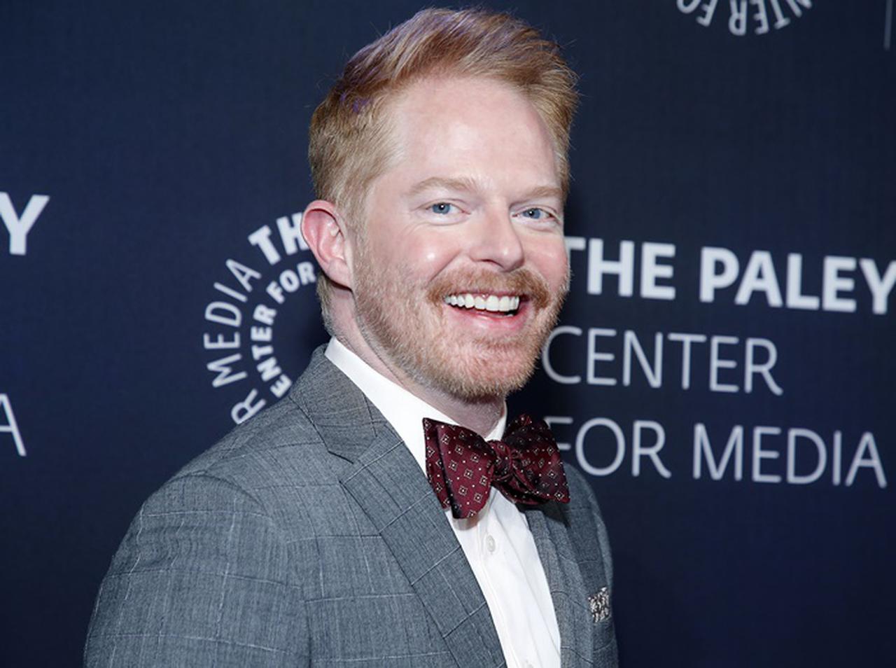 ジェシー・タイラー・ファーガソンに皮膚がんが発覚、日焼け止めの使用を促す