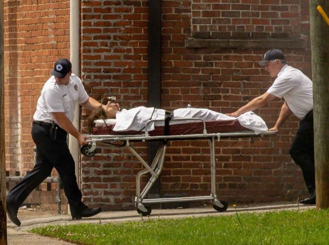 『ストレンジャー・シングス』シーズン4、撮影でイレブンがぶっ倒れる！スティーブは血まみれ！一体何が？【写真アリ】