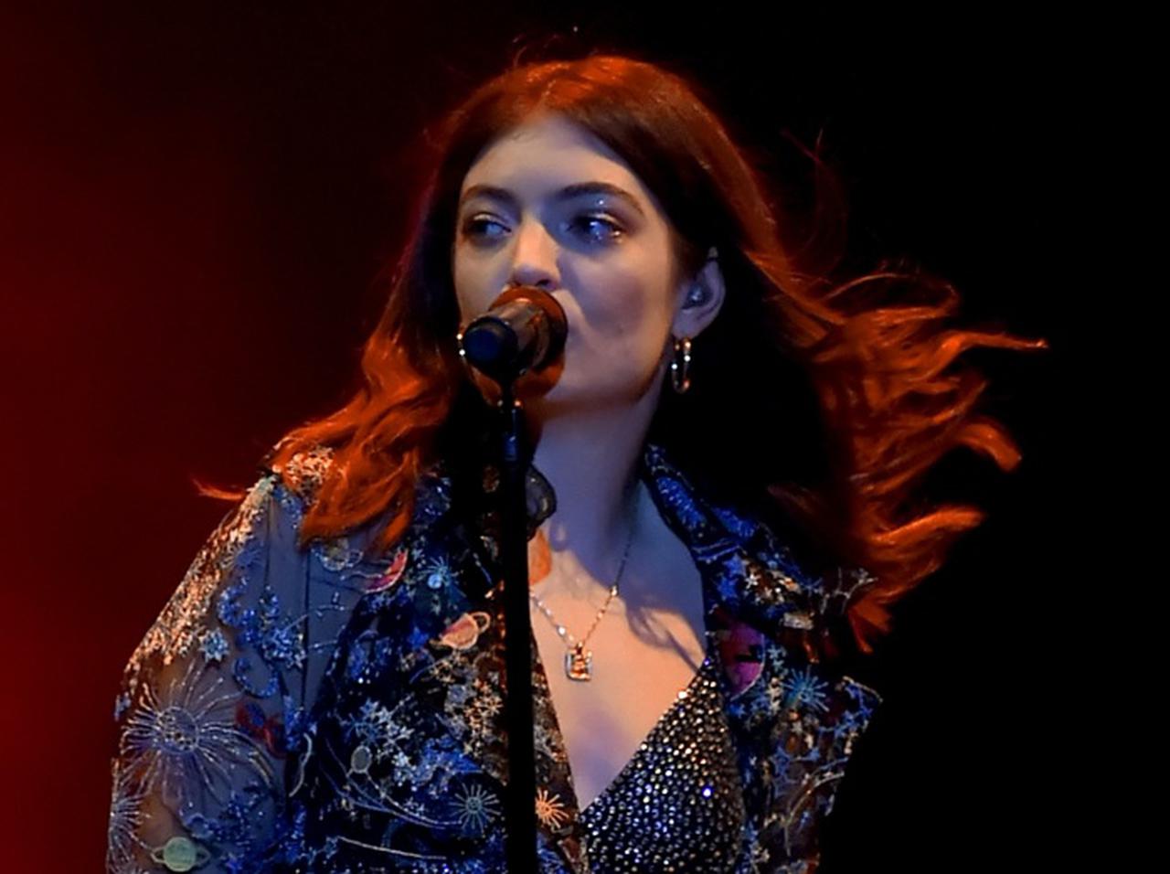 ロード、意味深な更新で4年ぶりとなるカムバックを予告