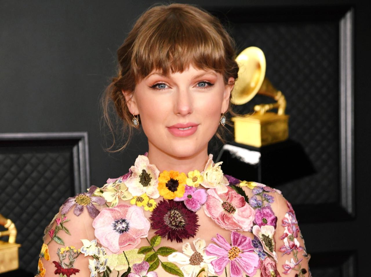 テイラー・スウィフトとのバトルを後悔… “因縁の相手”が自分側のストーリーを語る