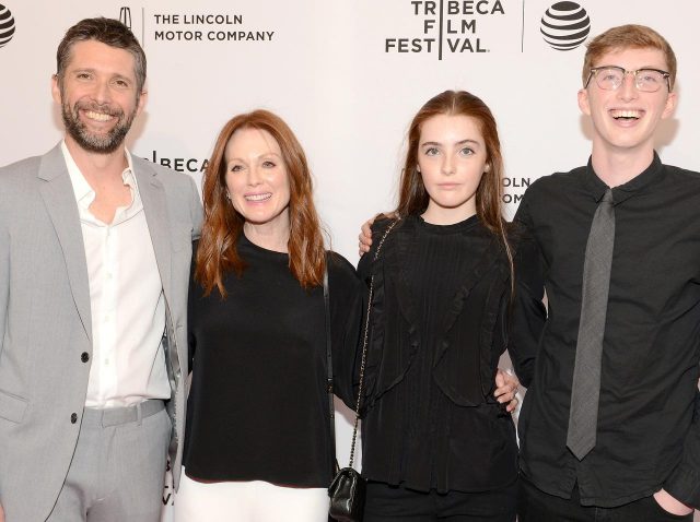 家族を30代後半で持ったことは良いこと、ジュリアン・ムーアが思いを語る