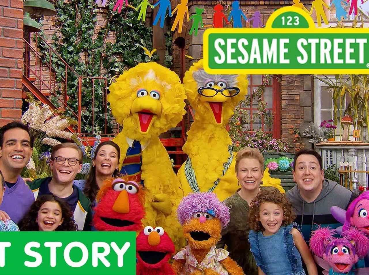 セサミストリートで子持ちのゲイ夫夫が準レギュラーに、シリーズ史上初