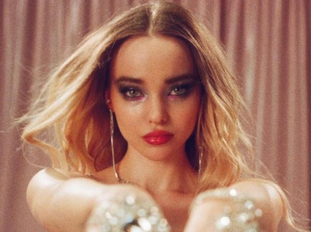 ダヴ・キャメロン、自分はずっとアニメキャラのようと言われてきたと語る