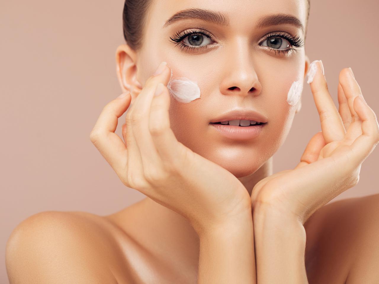 ニキビ肌でも日焼け止めはマスト！肌に負担をかけない日焼け止めの選び方