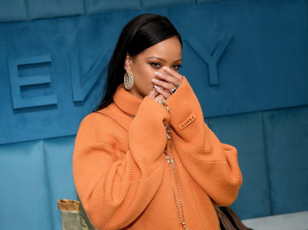 リアーナ、東京オリンピックの「段ボールベッド」を弄る